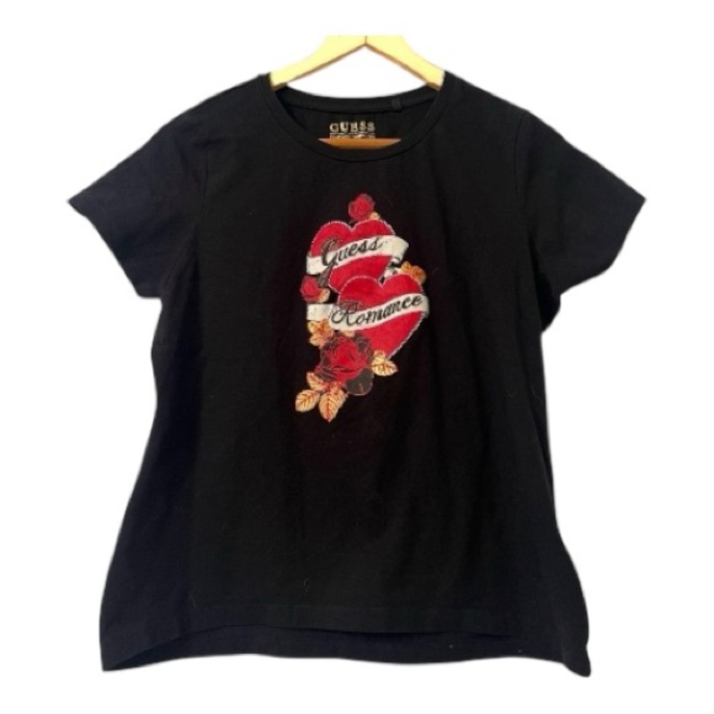 🍂🍁 GUESS Black Tee with colorful Heart and Floral Embroidery. Juniors XL